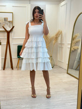 Cargar imagen en el visor de la galería, NESSA - Vestido midi blanco olanes