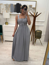 Cargar imagen en el visor de la galería, CELINE - Maxi vestido gris