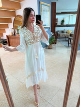Cargar imagen en el visor de la galería, FIAMETTA - Maxi vestido detalles cafés