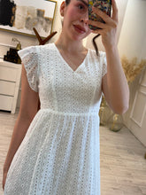 Cargar imagen en el visor de la galería, ELENA - Vestido midi blanco