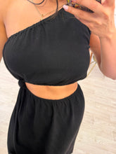 Cargar imagen en el visor de la galería, FABIOLA - Vestido negro asimétrico