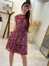 Cargar imagen en el visor de la galería, TROYA - Vestido corto vino estampado