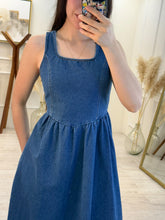 Cargar imagen en el visor de la galería, TISHA - Vestido midi denim