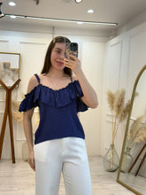 Cargar imagen en el visor de la galería, GUILLERMINA - Blusa azul marino tirantes