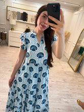 Cargar imagen en el visor de la galería, BLANCA - Maxi vestido azul estampado marino