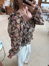 Cargar imagen en el visor de la galería, DANESSA - Blusa estampada