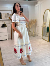 Cargar imagen en el visor de la galería, IZMA - Maxi vestido campesino