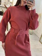 Cargar imagen en el visor de la galería, DULCE - Vestido corto ladrillo