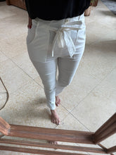 Cargar imagen en el visor de la galería, ANTONIETA - Pantalon blanco