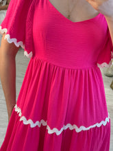 Cargar imagen en el visor de la galería, CLAUDIA - Vestido midi fucsia con detalles blancos