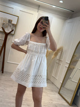 Cargar imagen en el visor de la galería, CANDELA - Vestido corto blanco