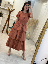 Cargar imagen en el visor de la galería, TOMASA - Maxi vestido ocre