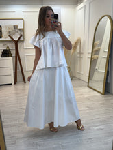 Cargar imagen en el visor de la galería, MELODY - Set blusa y falda blanco