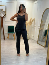 Cargar imagen en el visor de la galería, ARANTZA - Blusa negra