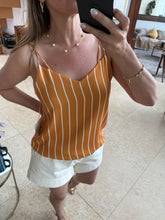Cargar imagen en el visor de la galería, SERENITY - Blusa tirantes mostaza rayas