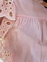 Cargar imagen en el visor de la galería, ASTORIA - Blusa rosa pastel