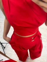 Cargar imagen en el visor de la galería, RHIANNON - Set pantalón y blusa rojo