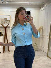 Cargar imagen en el visor de la galería, ENGRACIA - Camisa azul manga larga