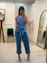 Cargar imagen en el visor de la galería, NUALA - Blusa azul sin mangas