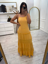 Cargar imagen en el visor de la galería, SERAFINA - Maxi vestido tirantes amarillo
