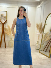 Cargar imagen en el visor de la galería, TOMOYO - Maxi vestido denim