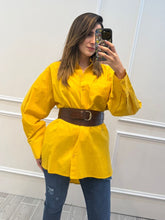 Cargar imagen en el visor de la galería, KAILANI - Camisa over mostaza