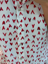 Cargar imagen en el visor de la galería, AUBREY - Vestido corto estampado corazones