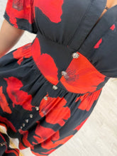 Cargar imagen en el visor de la galería, BRENDA - Vestido midi flores rojas