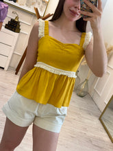 Cargar imagen en el visor de la galería, REBECA - Blusa amarilla