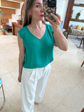Cargar imagen en el visor de la galería, SANTINA - Blusa verde
