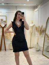 Cargar imagen en el visor de la galería, ELISA - Vestido corto negro