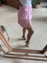 Cargar imagen en el visor de la galería, FIJI - Short rosa claro