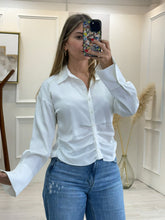 Cargar imagen en el visor de la galería, JORDAN - Camisa blanca