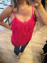 Cargar imagen en el visor de la galería, ADRIANA - Blusa fucsia flecos