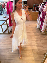 Cargar imagen en el visor de la galería, AMITY - Maxi vestido blanco