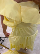 Cargar imagen en el visor de la galería, VERONA - Maxi vestido amarillo