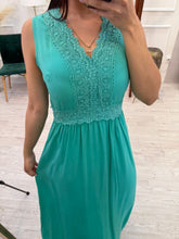 Cargar imagen en el visor de la galería, BEBE - Maxi vestido turquesa