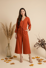 Cargar imagen en el visor de la galería, TEODORA - Palazzo ocre manga larga