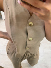 Cargar imagen en el visor de la galería, SURI - Set chaleco y pantalon khaki