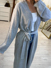 Cargar imagen en el visor de la galería, GARAZI - Cardigan gris