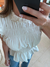 Cargar imagen en el visor de la galería, SUZETTE - Blusa sin mangas