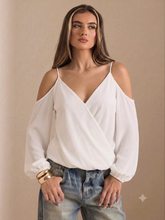 Cargar imagen en el visor de la galería, LUCILA - Blusa blanca