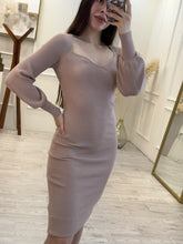 Cargar imagen en el visor de la galería, HEIDI - Vestido midi nude