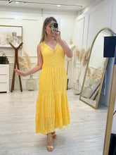 Cargar imagen en el visor de la galería, CLARIBEL - Maxi vestido amarillo sin mangas
