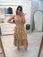 Cargar imagen en el visor de la galería, KALINDA - Maxi vestido khaki moños
