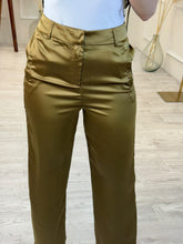 Cargar imagen en el visor de la galería, DALIA - Set bluson y pantalón olivo