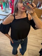 Cargar imagen en el visor de la galería, SARAH - Blusa tirantes negra