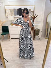 Cargar imagen en el visor de la galería, KRISTEN - Maxi vestido blanco estampado