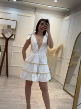 Cargar imagen en el visor de la galería, CONSTANZA - Vestido corto blanco con detalles beige