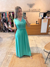 Cargar imagen en el visor de la galería, BEBE - Maxi vestido verde